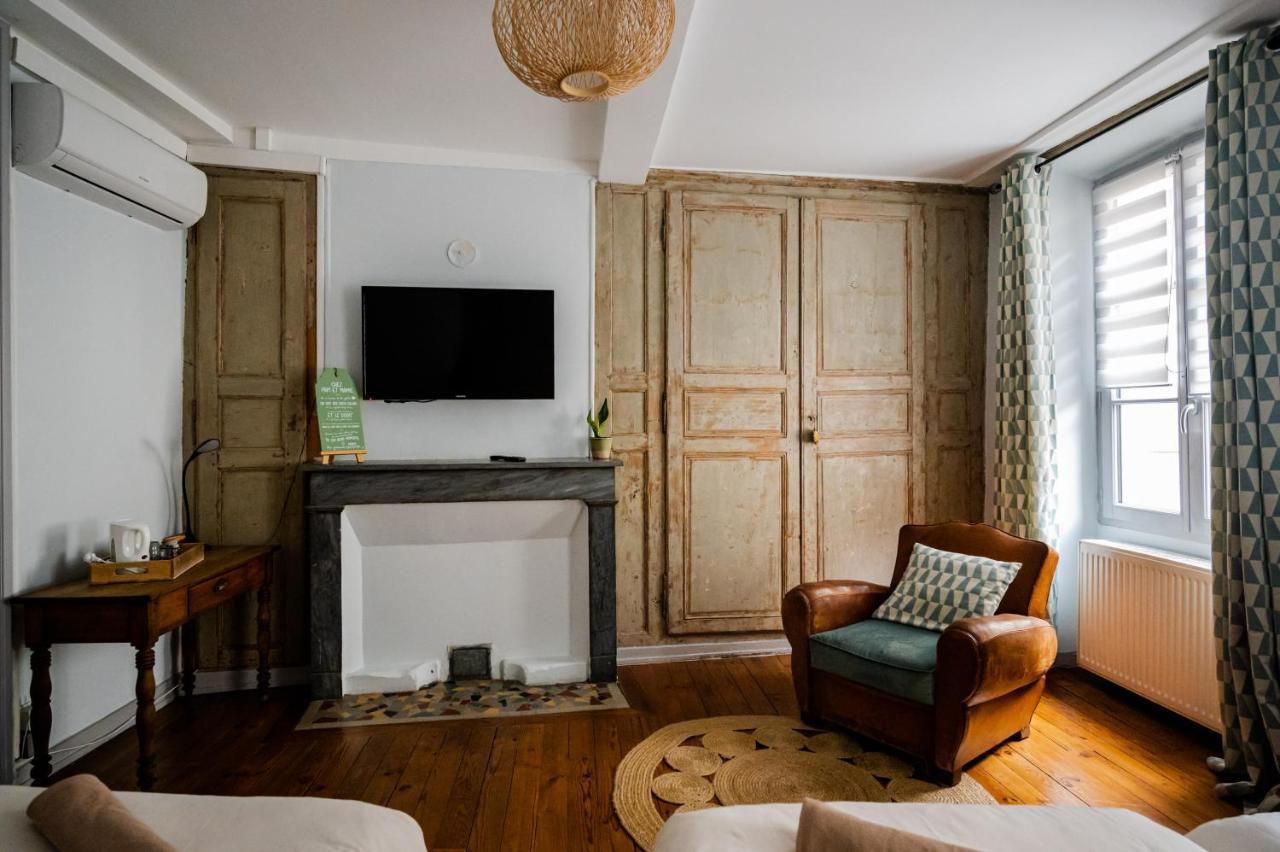 Gite Le Pied Du Geant - Local Securise Pour Les Velos Tournon-sur-Rhone Exteriör bild