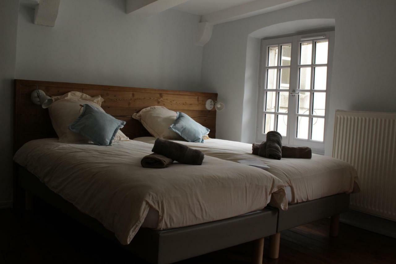 Gite Le Pied Du Geant - Local Securise Pour Les Velos Tournon-sur-Rhone Exteriör bild